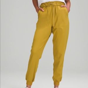 Lululemon stretch High rise joggers